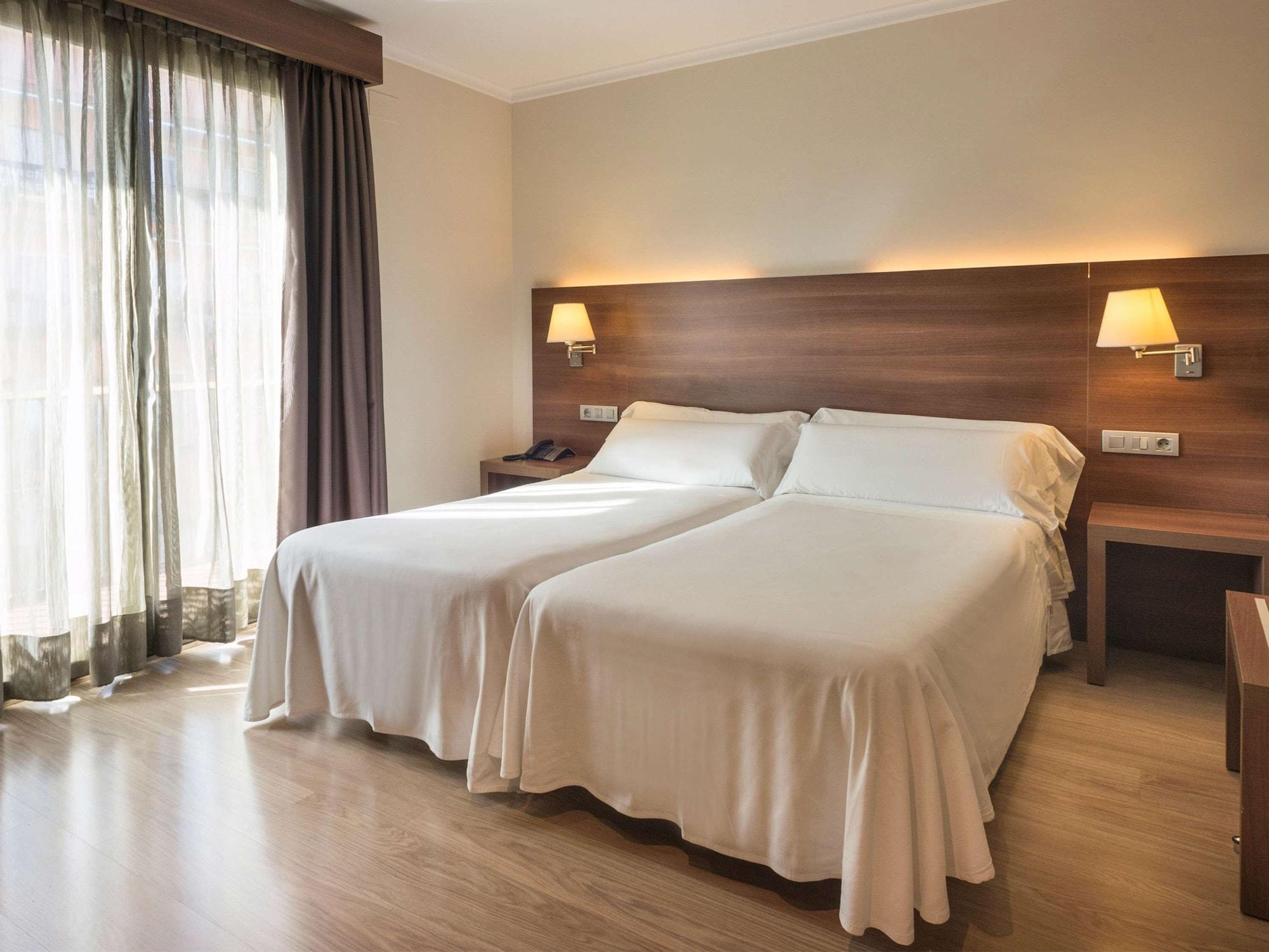 Ibis Styles Figueres Ronda 호텔 외부 사진